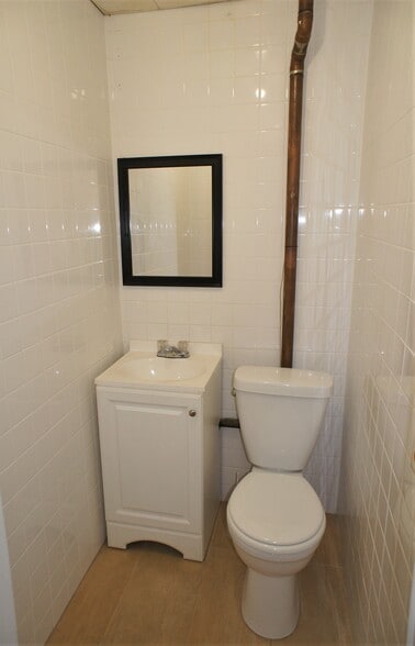 More Photos Of 3637 Walden Ave, Lancaster Storefront Retail Residential For Sale