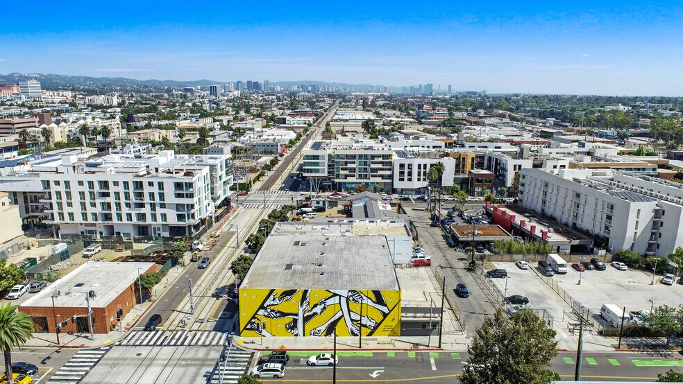 More Photos Of 700-716 Colorado Ave, Santa Monica Industrial For Sale