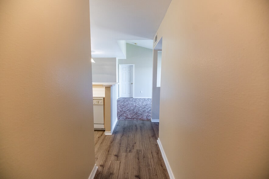 More Photos Of 300 Madison Ave, Childress Apartments For Sale