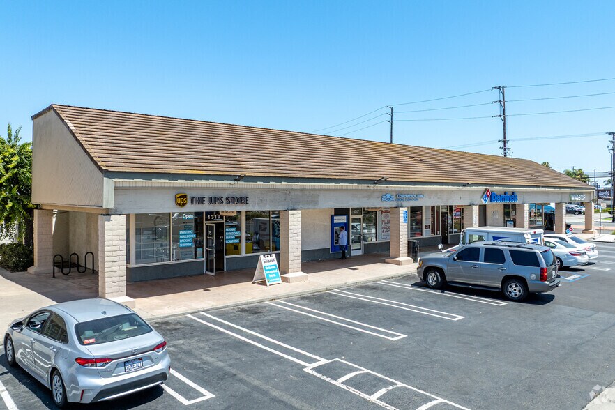 More Photos Of 2100-2144 S Bristol St, Santa Ana Unknown For Lease