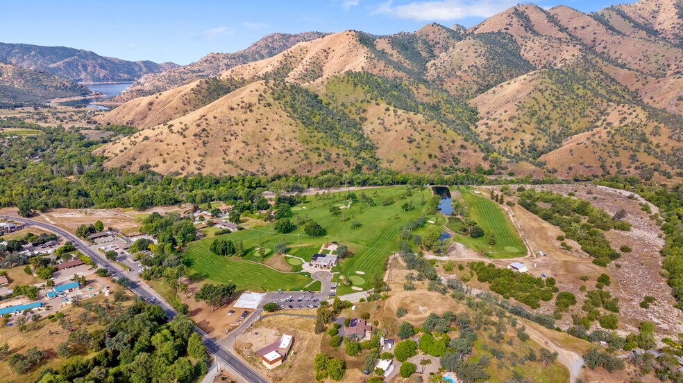 More Photos Of 41117 Sierra Dr, Three Rivers Golf Course Driving Range For Sale