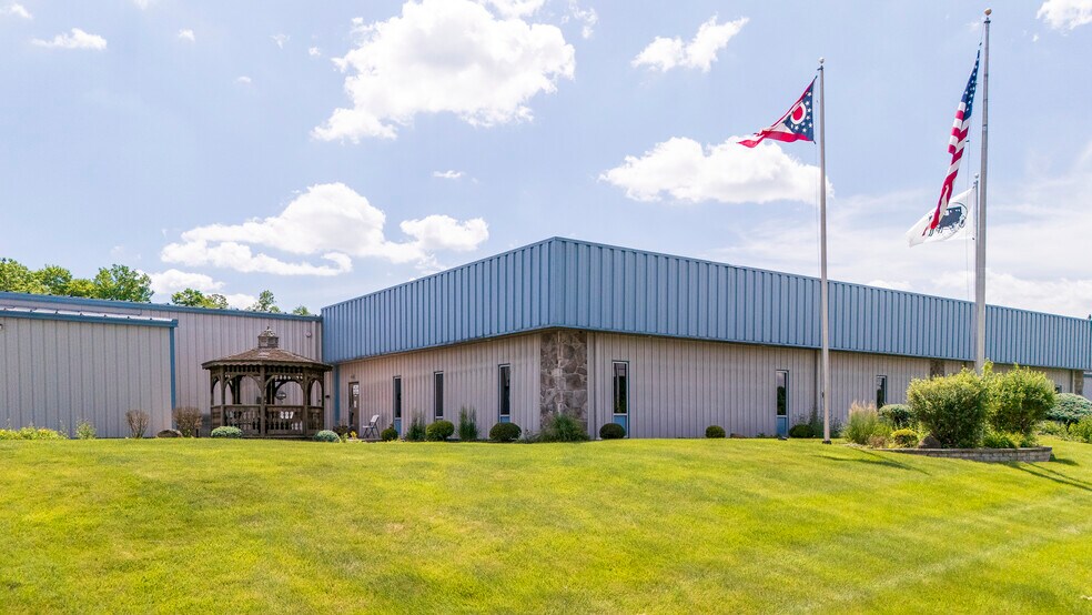 More Photos Of 100 Straits Ln, Killbuck Manufacturing For Lease