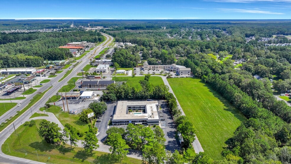More Photos Of 4071 US 17, Richmond Hill Hotel For Sale