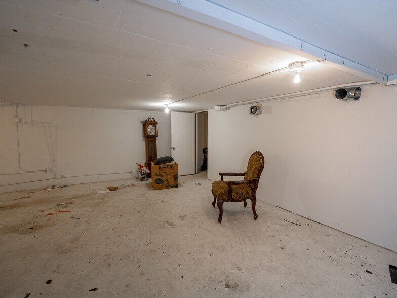 More Photos Of 400 S Air Depot Blvd, Oklahoma City Freestanding For Sale