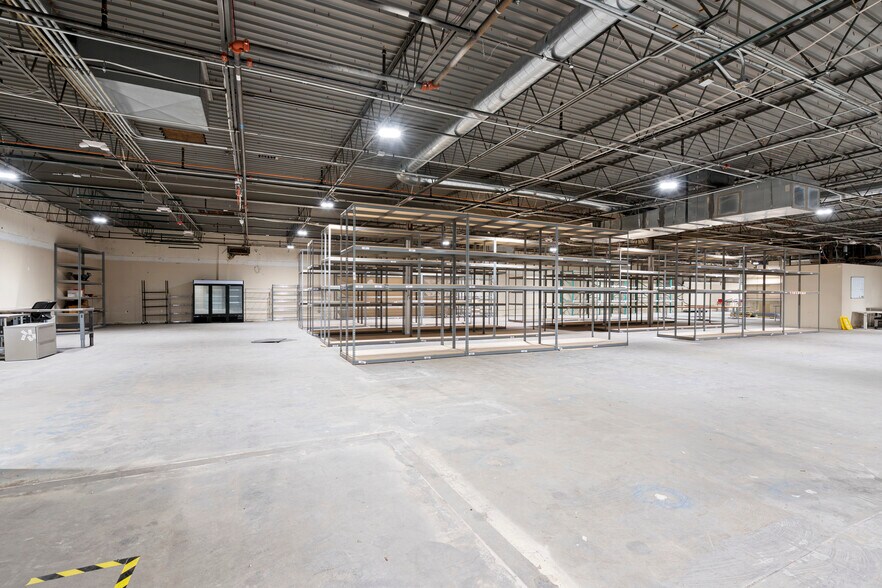 More Photos Of 2498 W 2nd Ave, Denver Warehouse For Lease