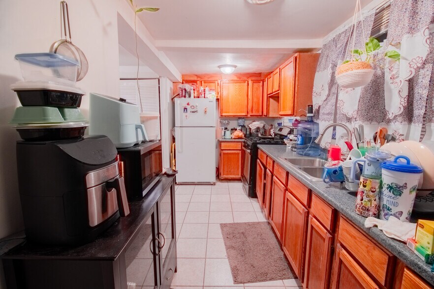 More Photos Of 40523 N Il Route 83, Antioch Apartments For Sale