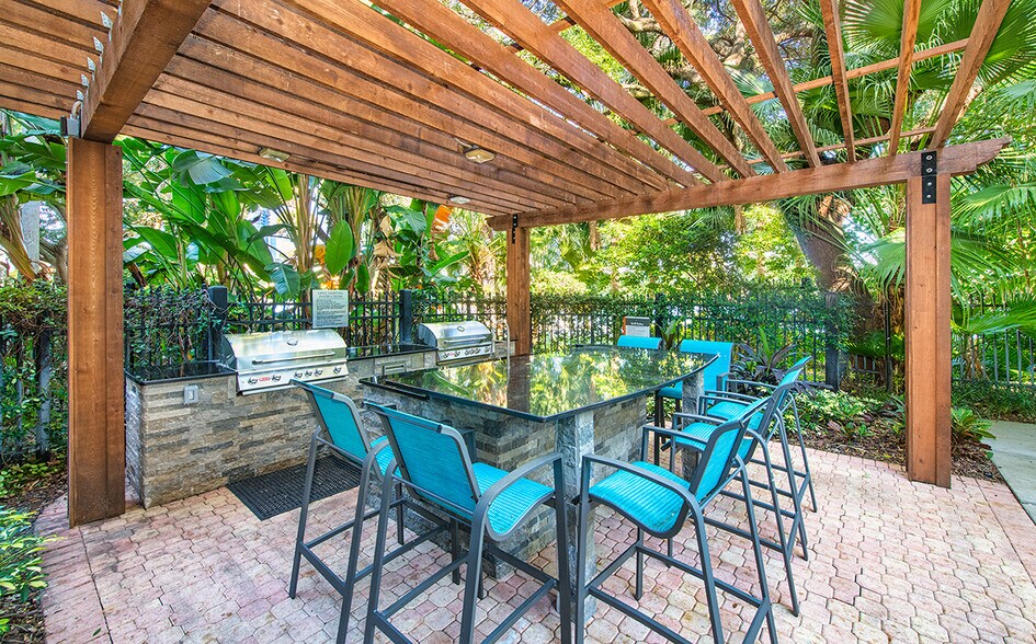 More Photos Of 425 E Central Blvd, Orlando Apartments For Lease