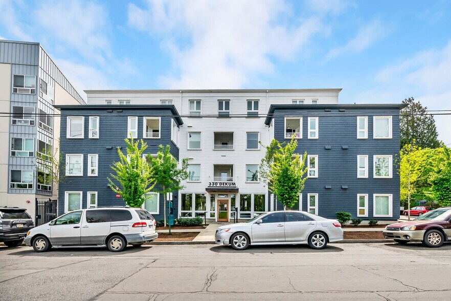 More Photos Of 330 NE Dekum St, Portland Apartments For Sale