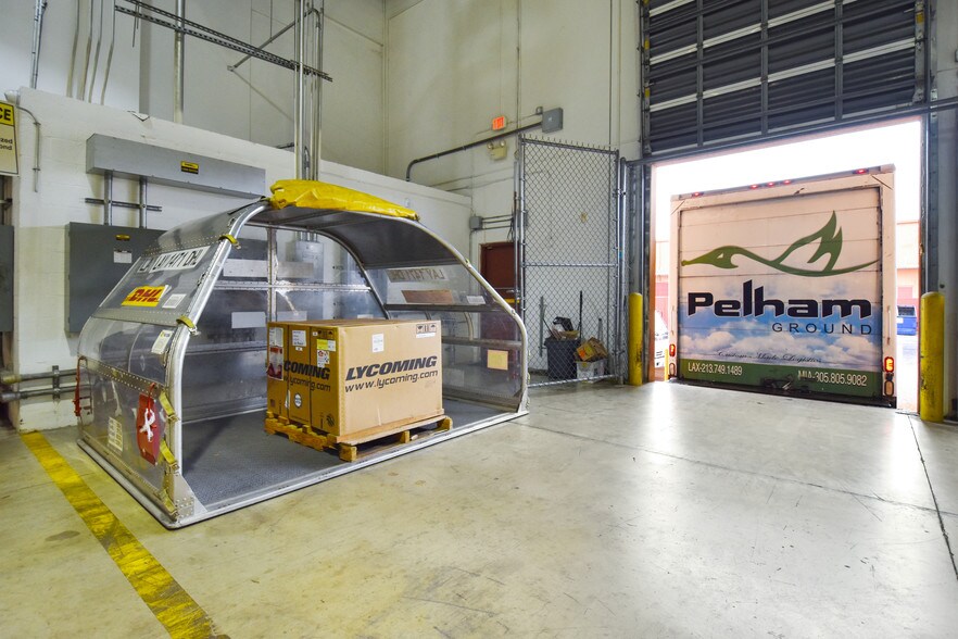 More Photos Of 3301-3389 NW 97th Ave, Miami Warehouse For Lease
