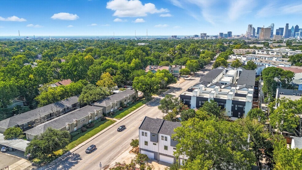 More Photos Of 5647 Live Oak, Dallas Apartments For Sale
