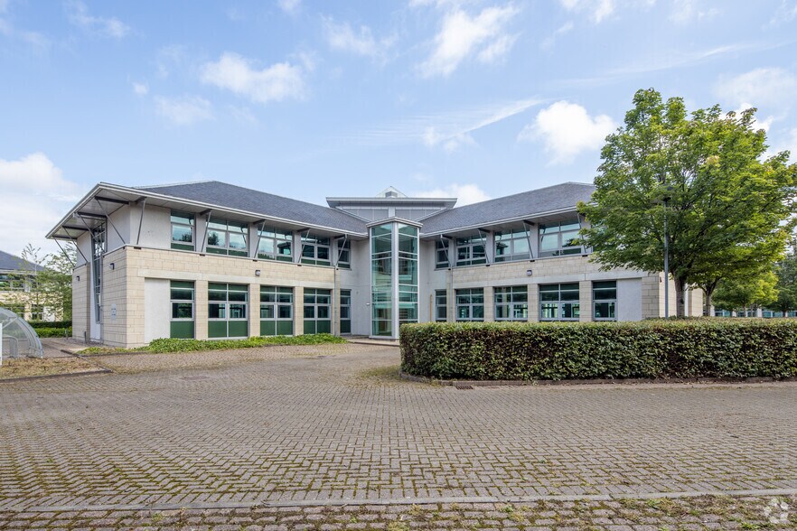 More Photos Of The Castle Business Park, Stirling Office For Sale