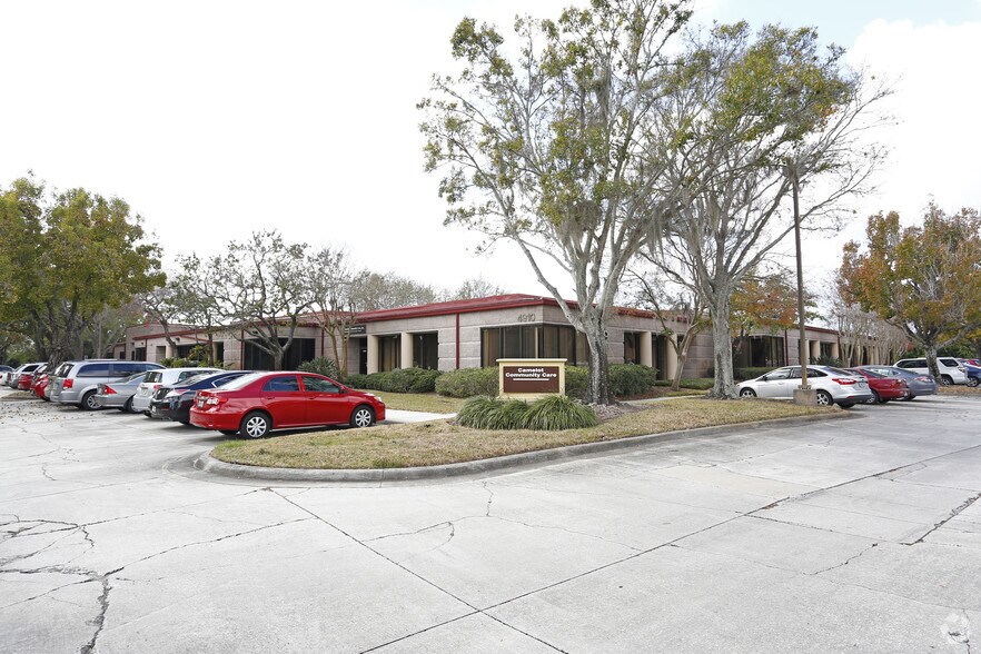 More Photos Of 4900 Creekside Dr, Clearwater Light Distribution For Lease