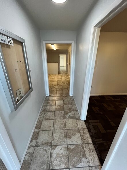 More Photos Of 1209 SE 10th St, Cape Coral Warehouse For Lease