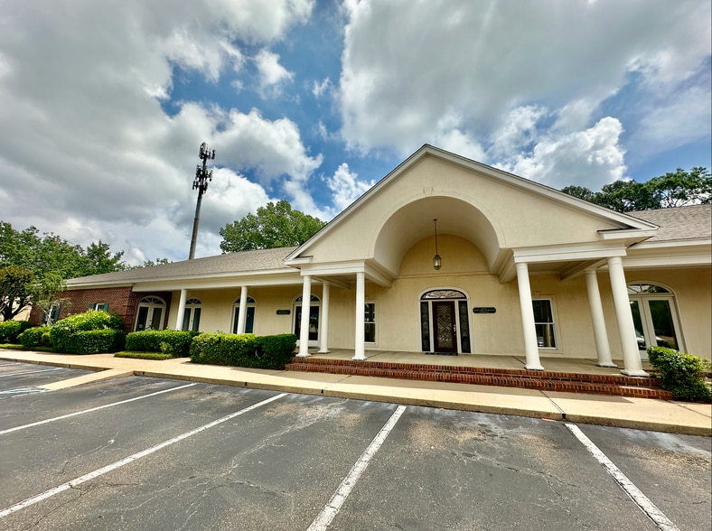 Primary Photo Of 5800 Ridgewood Rd, Jackson Medical For Sale