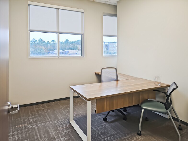 More Photos Of 525 Woodland Square Blvd, Conroe Coworking Space