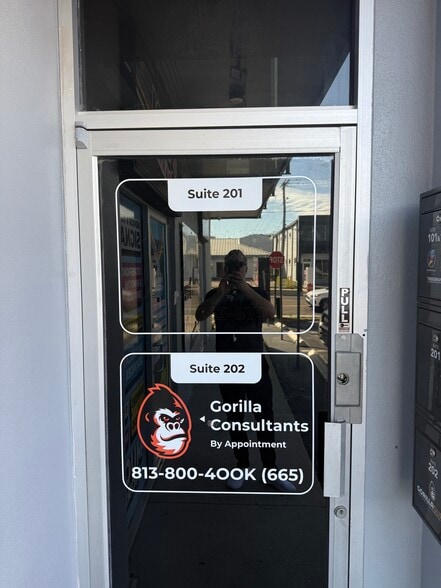 More Photos Of 1723 W Kennedy Blvd, Tampa Storefront Retail Office For Lease