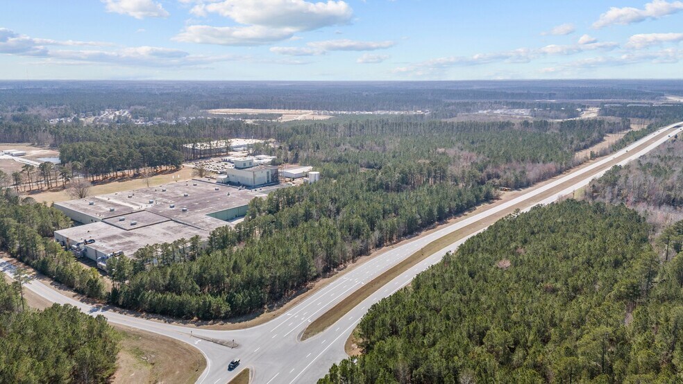 More Photos Of 197 Bosch Blvd, New Bern Warehouse For Lease