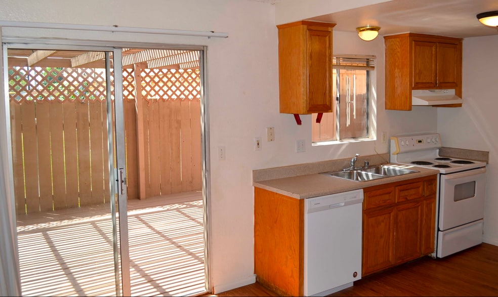 More Photos Of 1150 11th St, Imperial Beach Apartments For Sale