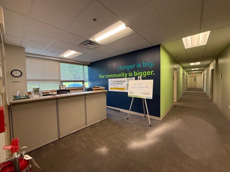 More Photos Of 450 Woodland Ave, Bloomfield Warehouse For Sale