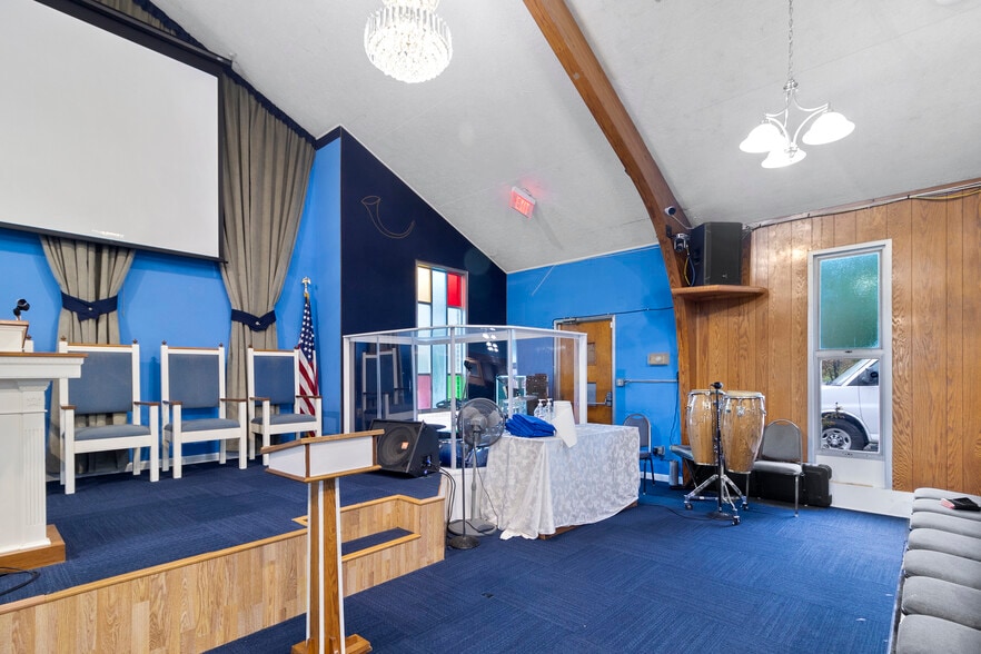 More Photos Of 5001 Backlick Rd, Annandale Religious Facility For Sale