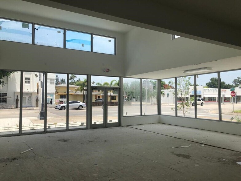 More Photos Of 7111 Biscayne Blvd, Miami Freestanding For Sale