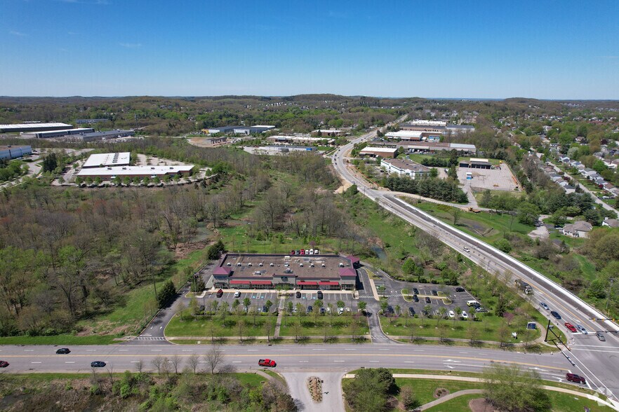 More Photos Of 900 Commonwealth Dr, Cranberry Township Freestanding For Lease
