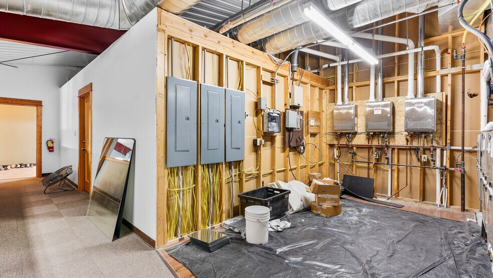 More Photos Of 500 N Front St, Townsend General Retail For Sale