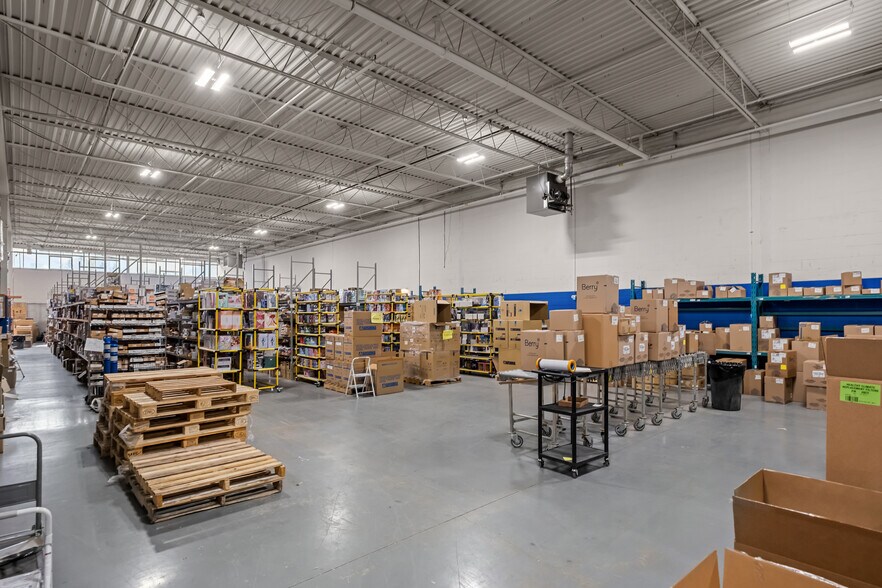 More Photos Of 20 Voyager Ct, Toronto Warehouse For Sale