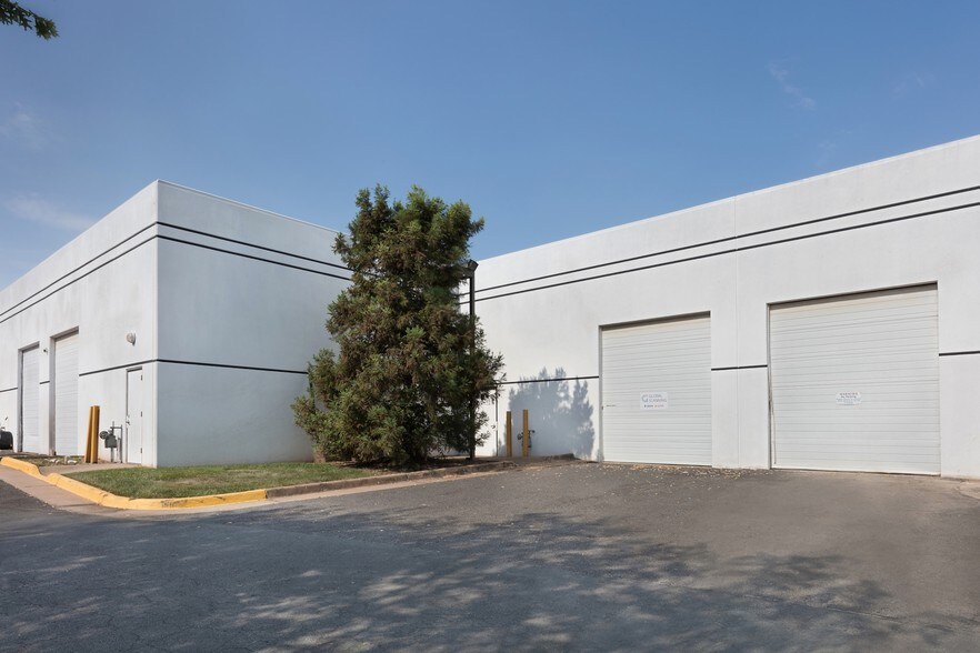 More Photos Of 14155 Sullyfield Cir, Chantilly Flex For Lease