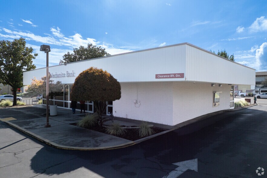 More Photos Of 805 1st St, Gilroy Bank For Sale