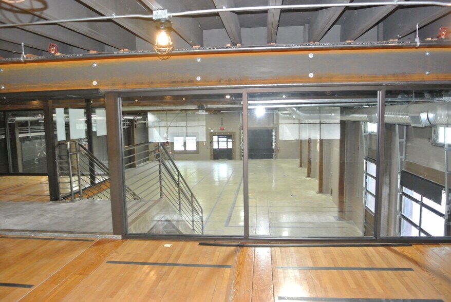 More Photos Of 216 E Coeur D Alene Ave, Coeur d'Alene Bar For Lease