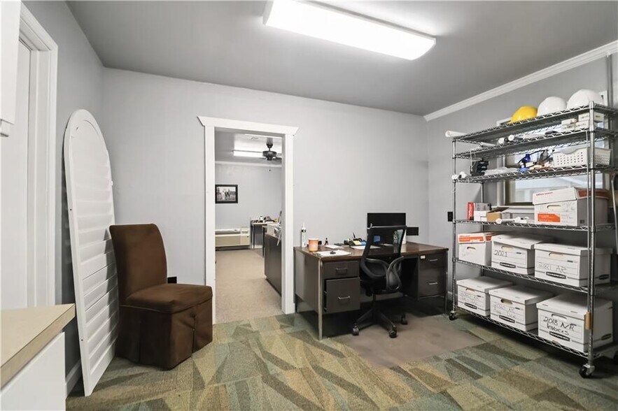 More Photos Of 5039 Primrose Rd, Springdale Specialty For Sale