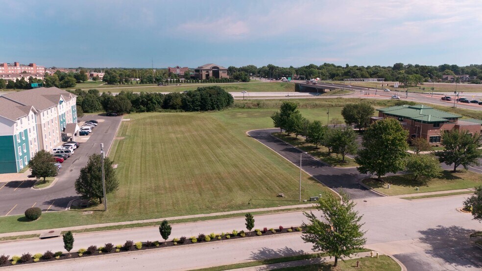 Primary Photo Of 2021 W Kingsley, Springfield Land For Sale