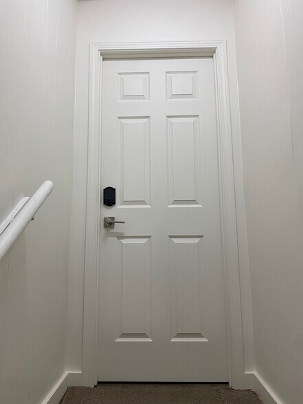 More Photos Of 841 S Cooper St, Memphis Office Residential For Lease