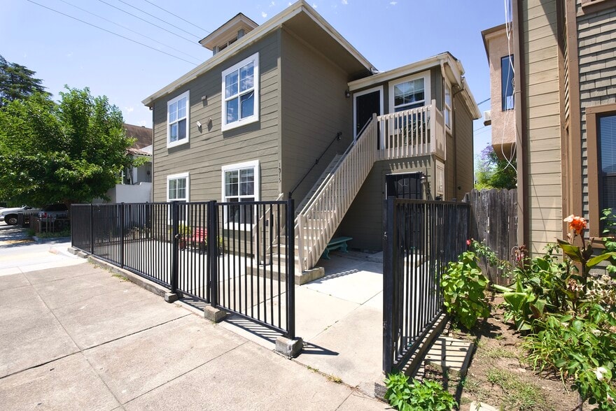 More Photos Of 1313 Sacramento St, Vallejo Multifamily For Sale