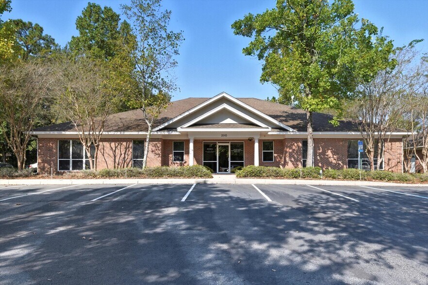 Primary Photo Of 2565 Barrington Cir, Tallahassee Office For Sale