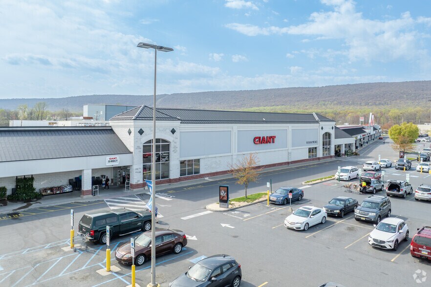 Primary Photo Of 837 Male Rd, Wind Gap General Retail For Sale