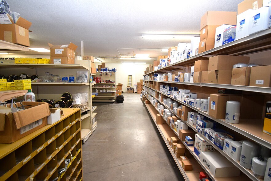 More Photos Of 301 E Pine St, Deming Freestanding For Sale