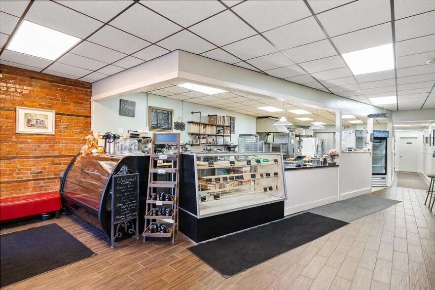 More Photos Of 110 S Lake St, Boyne City Restaurant For Sale