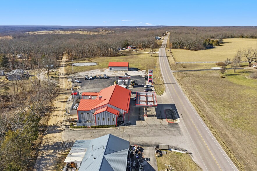 More Photos Of 7 Honey Springs Loop, Brumley Service Station For Sale