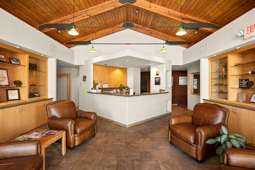 More Photos Of 75 Kallof Pl, Sedona Loft Creative Space For Lease