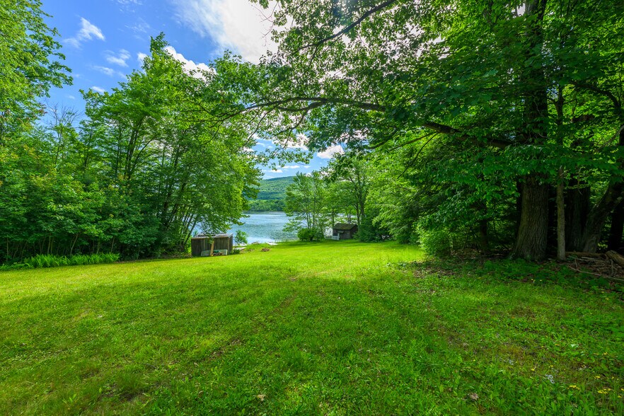 More Photos Of 350 Old Cheshire Road, Lanesborough Flex For Sale