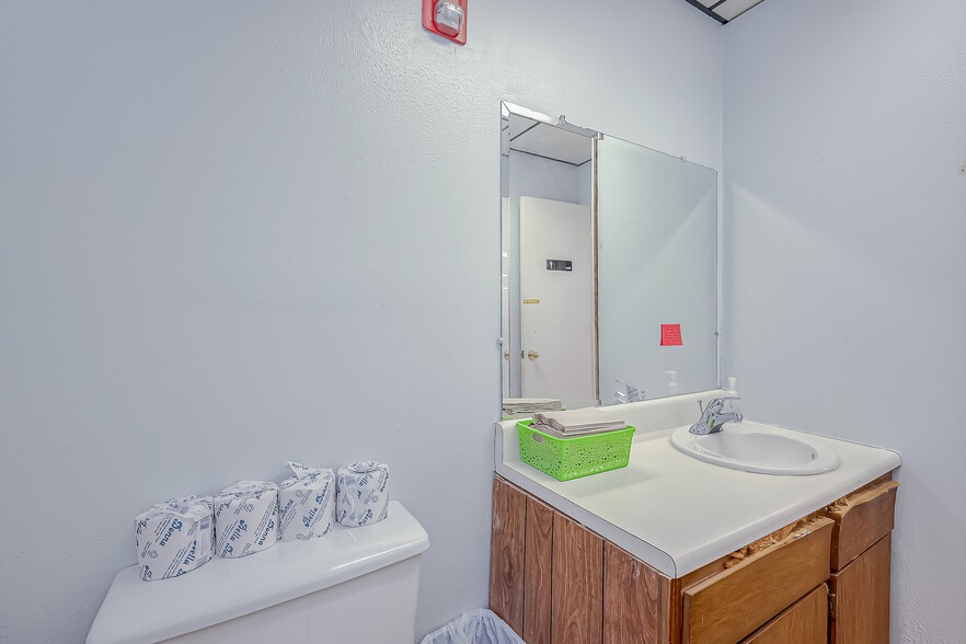 More Photos Of 1035 Fairmont Pky, Pasadena Religious Facility For Sale