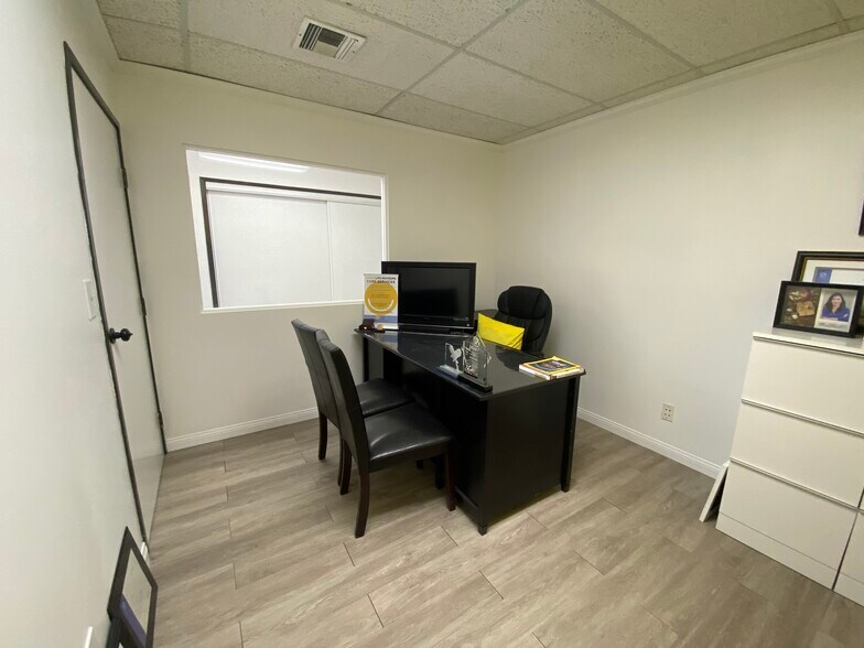 More Photos Of 25550 Hawthorne Blvd, Torrance Medical For Sale