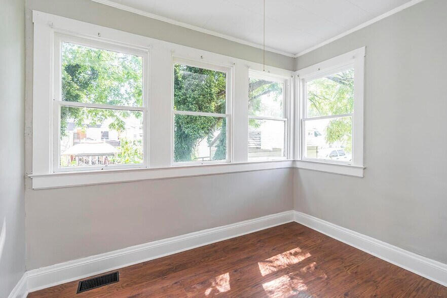 More Photos Of 265 S Highland St, Winchester Apartments For Sale