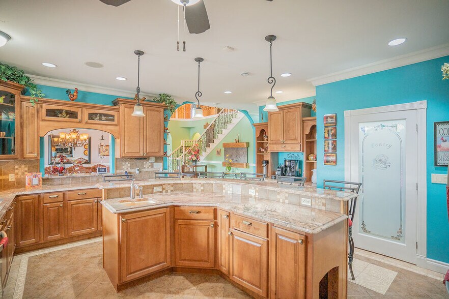 More Photos Of 455 Division St, Fairbanks Specialty For Sale