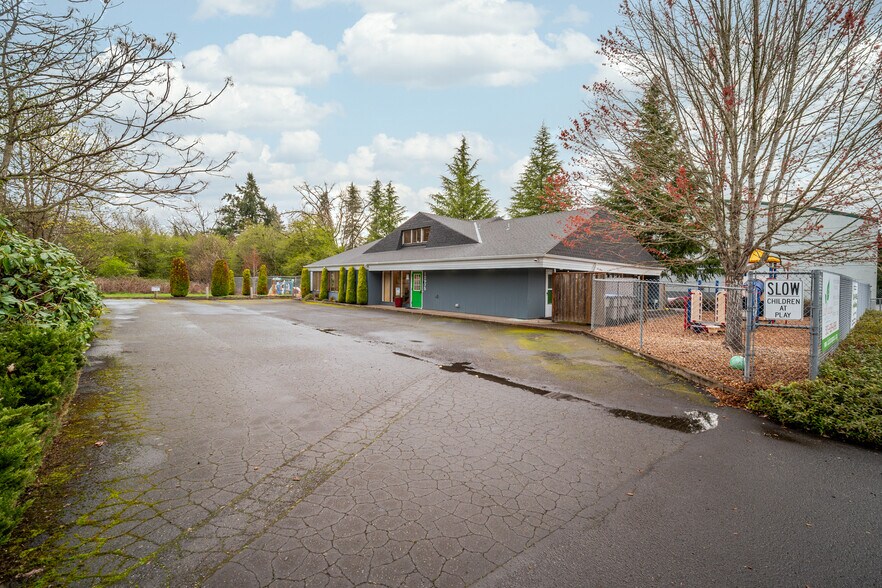 More Photos Of 12975 SW Grant St, Tigard Daycare Center For Sale