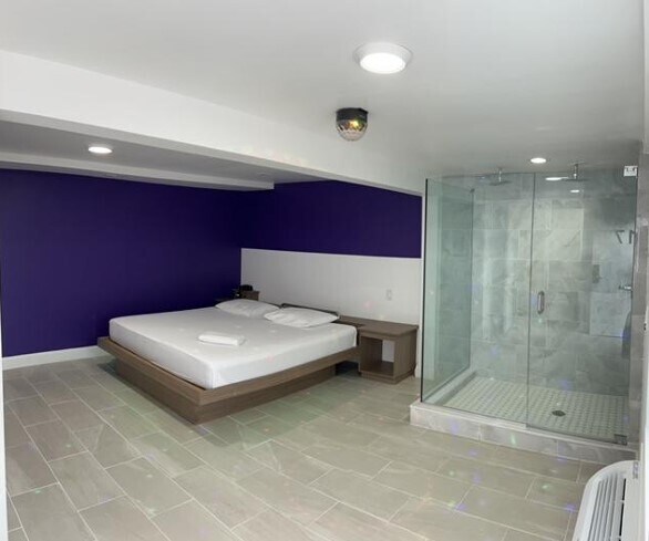 More Photos Of 3842 S Orange Blossom Trl, Orlando Hotel For Sale