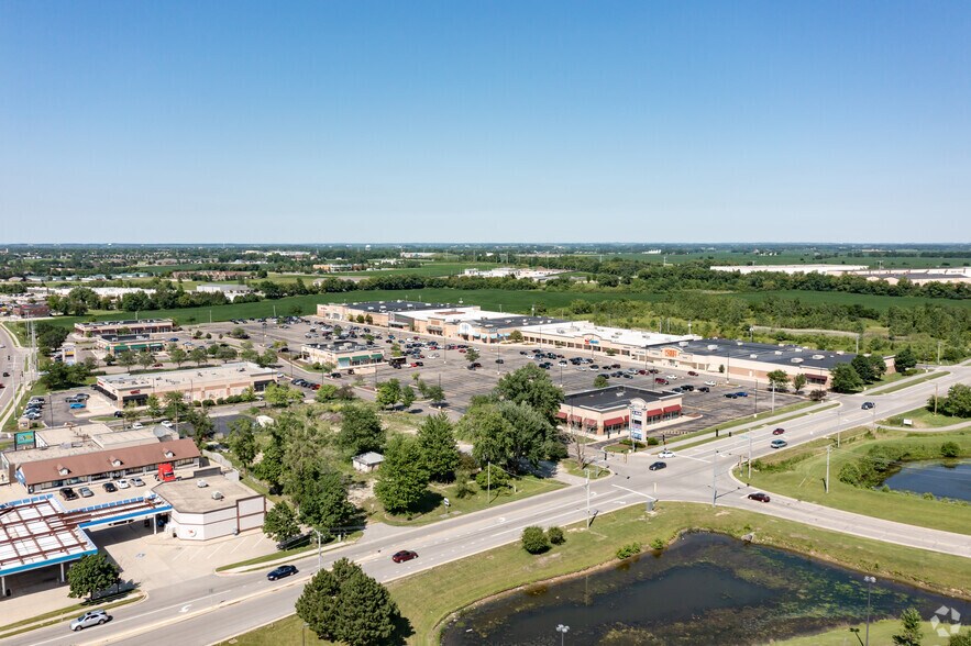 More Photos Of 2500 Sycamore Rd, Dekalb Unknown For Lease