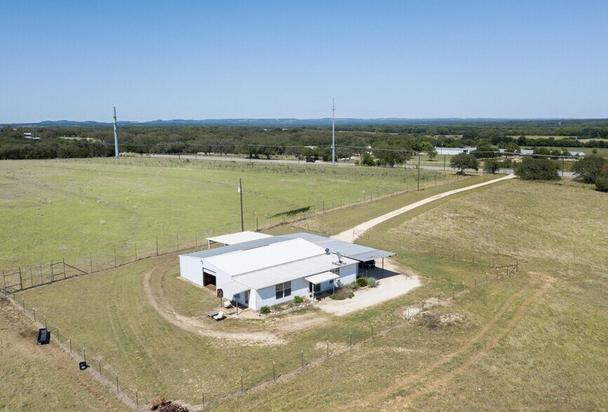 More Photos Of 3009 N Hwy 281, Blanco Land For Sale